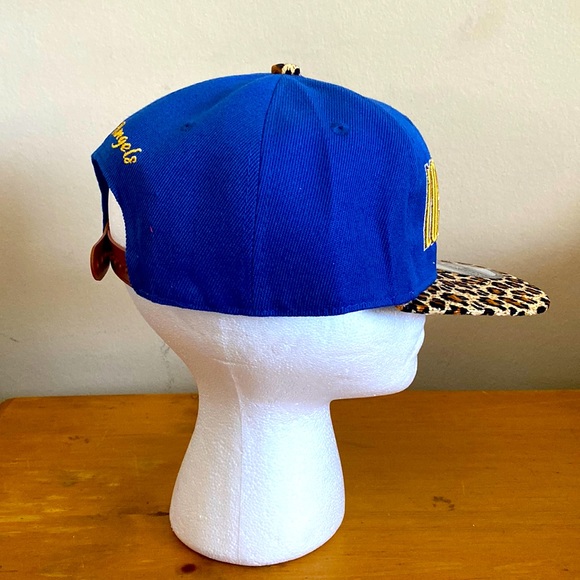 Unisex Embroidered Animal Print Los Angeles CA Adjustable Trucker Style Hat OSFM - Picture 3 of 10